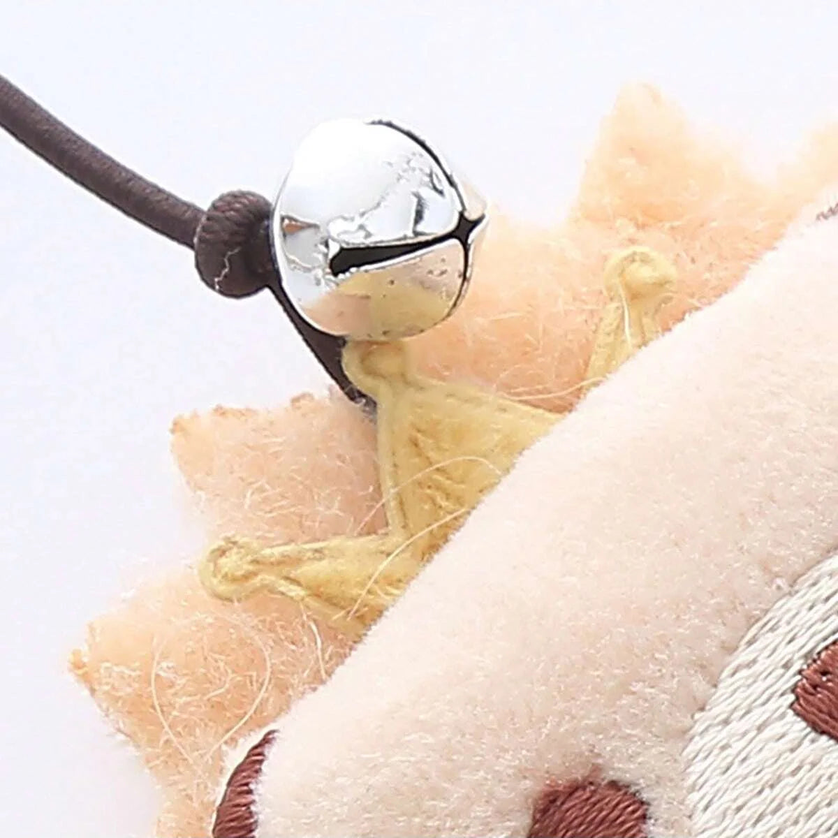 Wooden Cartoon Cat Wand Toy with Bell – Interactive Plush Teaser Stick for Kitten Play & Bonding